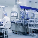 Mikron Switzerland AG  -  Pharma Medtech Automotive Electric Electronics - Zuverlässige und skalierbare Montagesysteme