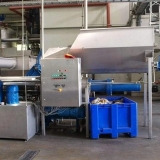 Hybag Automationen AG  -  Abfallaufbereitung Automationen System Tutto System Filtro System Casa - ENTPACKUNGSPRESSE