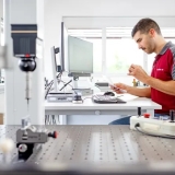 mollet Präzisionsmechanik AG  -  Mechanische Baugruppen Präzisionsmechanik Maschinenbauindustrie Co-Entwicklung Design - Projektplanung