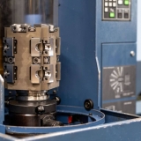 Premag Präzisionsmechanik AG  -  Präzisionsmechanik Zerspanung Messen Drehen Fräsen - CNC-Fräsen
