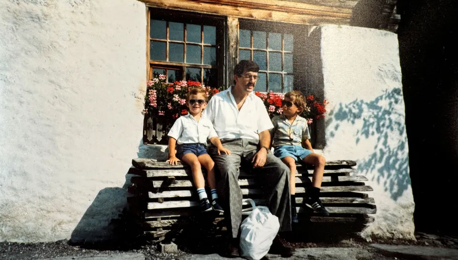 mollet Präzisionsmechanik AG  Industriestrasse 22 2543 Lengnau (Bern) Schweiz mechanische Baugruppen Präzisionsmechanik Maschinenbauindustrie Co-Entwicklung Design