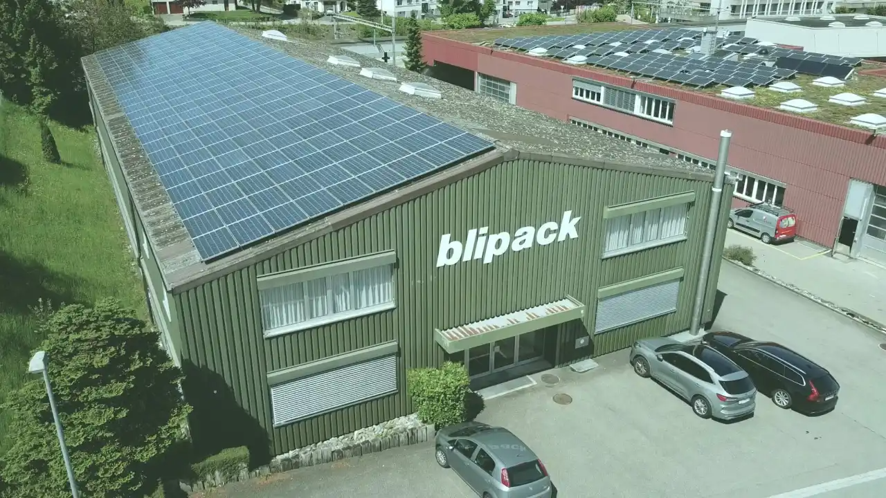Blishop - Blipack AG  Industriestrasse 10 9300 Wittenbach St. Gallen Schweiz Klebebänder Beschriften Kartonverpackung Schützen Polstern